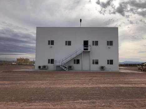 Taller de metalúrgica y construcción